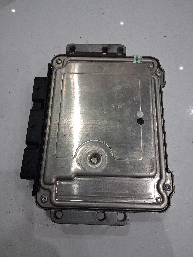 Engine Control Unit Citroen C3 9660653880 image 4