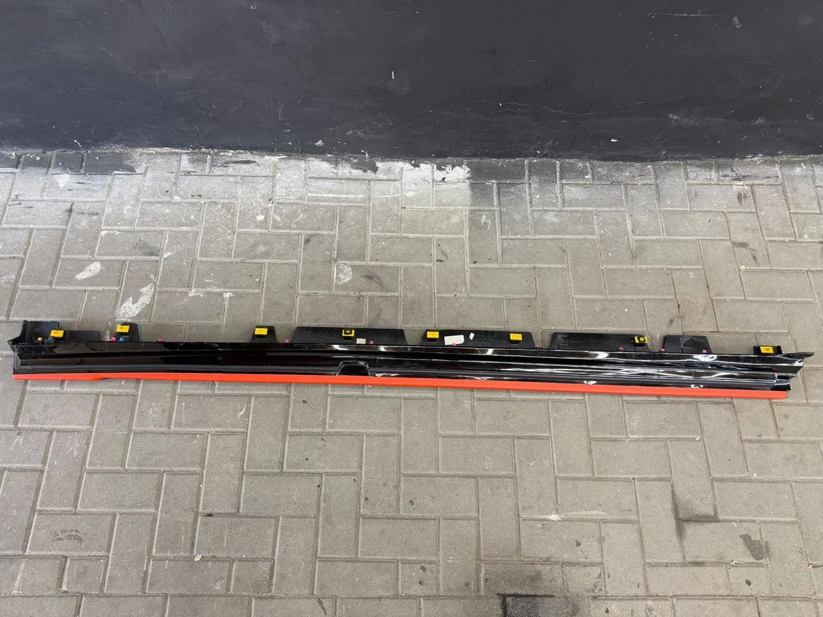 Täcklist tröskel höger Hyundai Ioniq 5 87752NI000EB