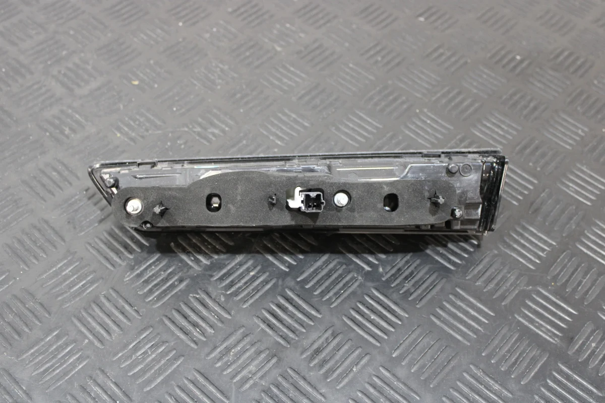 Rear Left Lamp Opel Mokka B II 9833944480