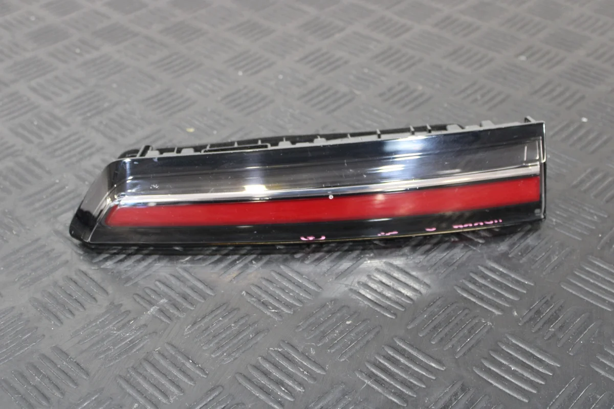 Luz Traseira Esquerda Opel Mokka B II 9833944480