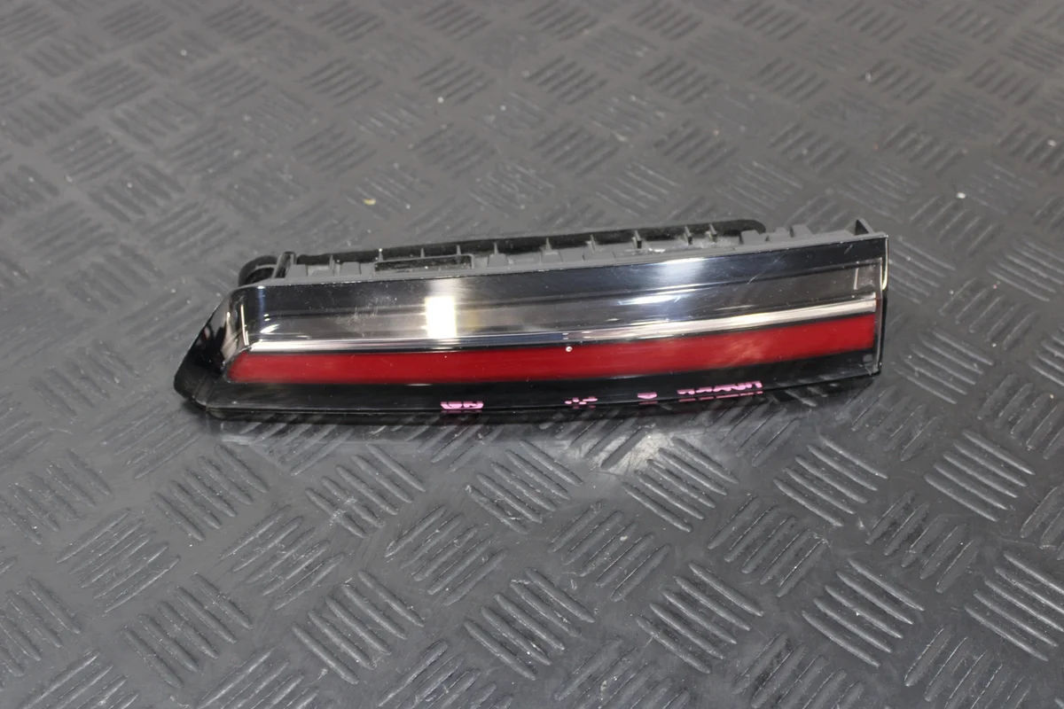 Opel Mokka B II Lampe de hayon 9833944480 Gauche