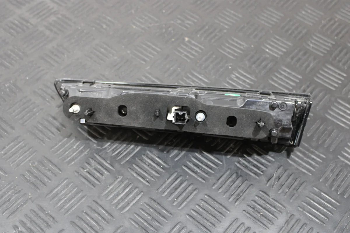 Rear Tailgate Lamp Left Opel Mokka B II 9833944480