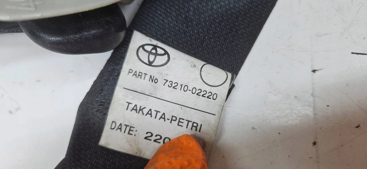 Ceinture de sécurité avant droite Toyota Auris 7321002220