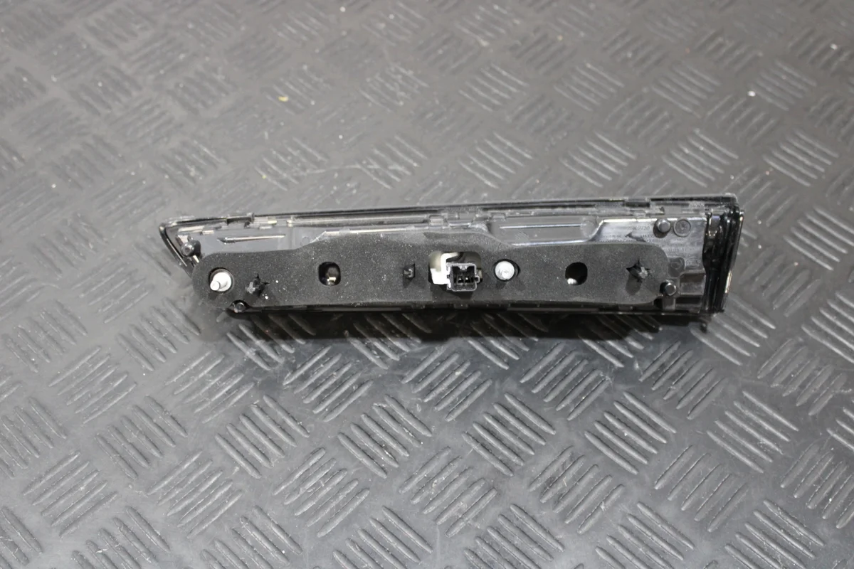 Rear Tailgate Lamp Left Opel Mokka B II 9833944480