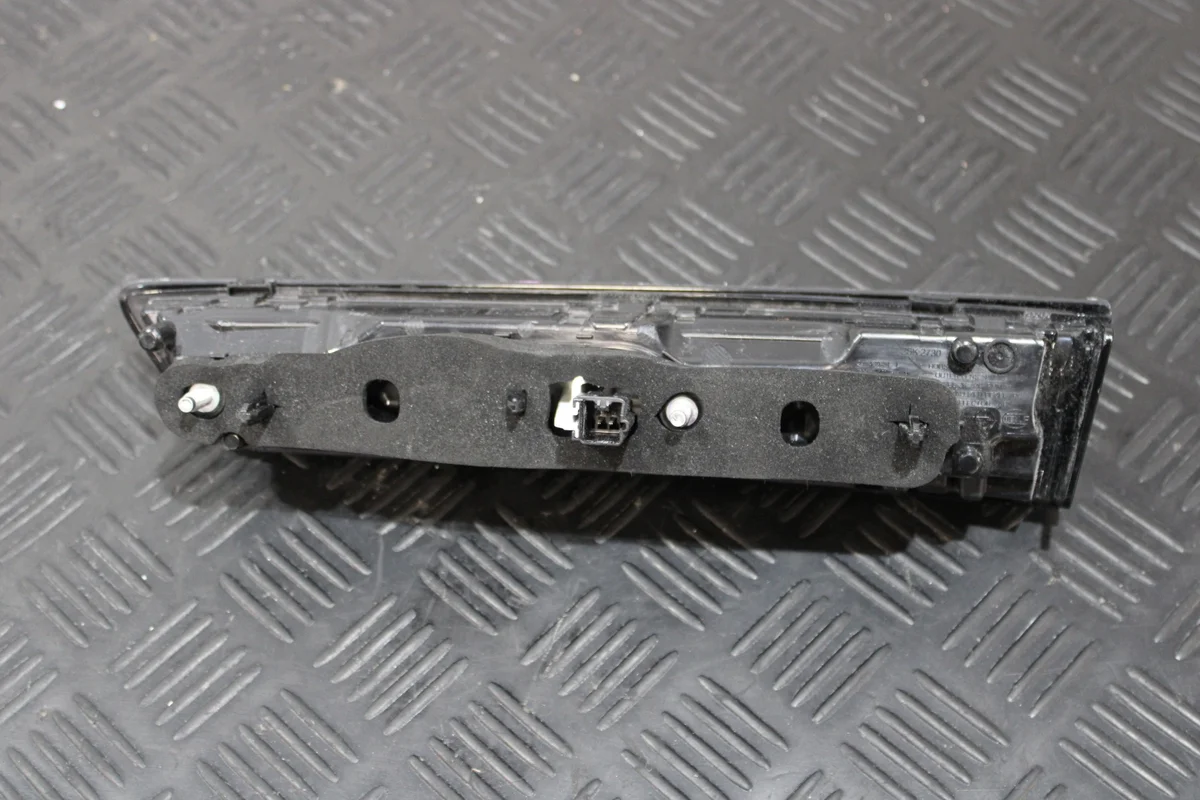 Rear Tailgate Lamp Left Opel Mokka B II 9833944480