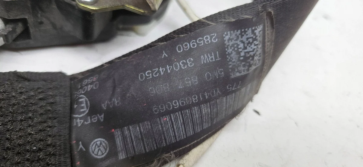 Ceinture de sécurité droite arrière VW Golf Plus 5M0 5M0857806