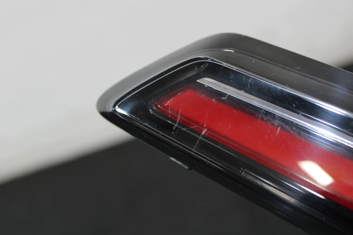 Opel Mokka B II Rear Left Lamp 9833944480