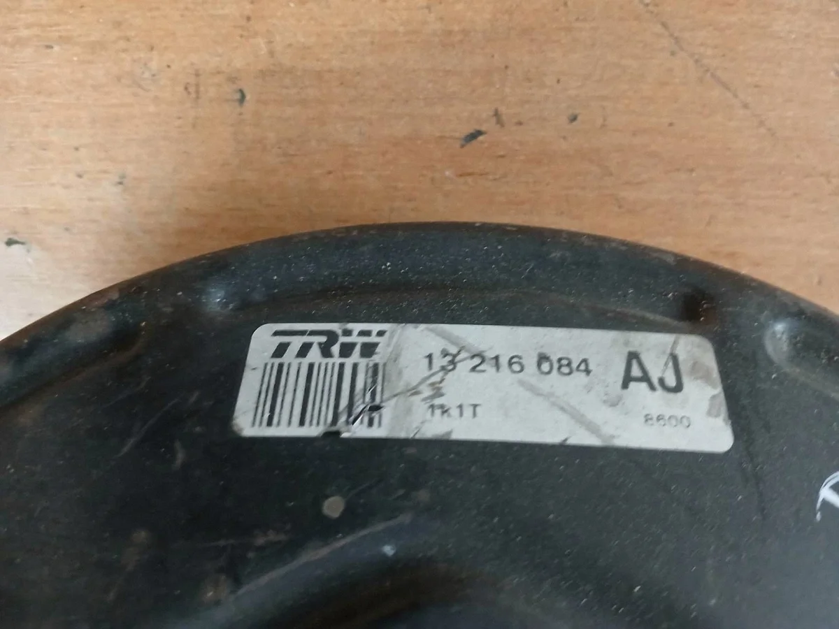 Bromsservo Opel Astra H 13216084