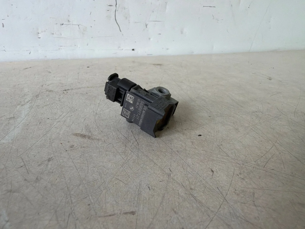 Krocksensor BMW X6 G06 9496817