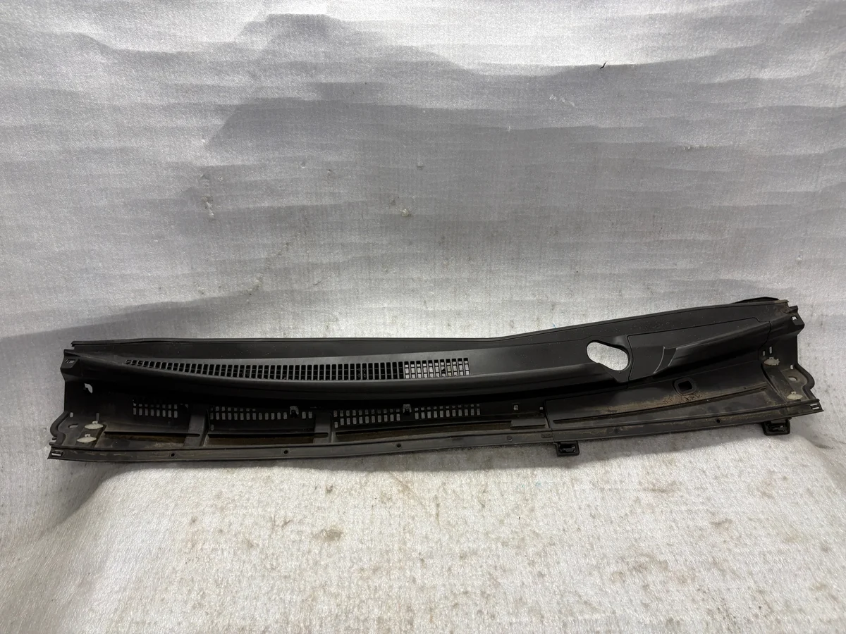 Podszybie Toyota Yaris III 55781-0D400 55783-0D160 AT