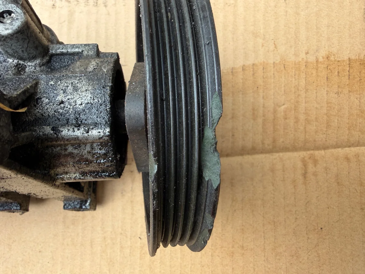 Pompe direction assistée Ford Transit 6C11-3A674-AA image 3