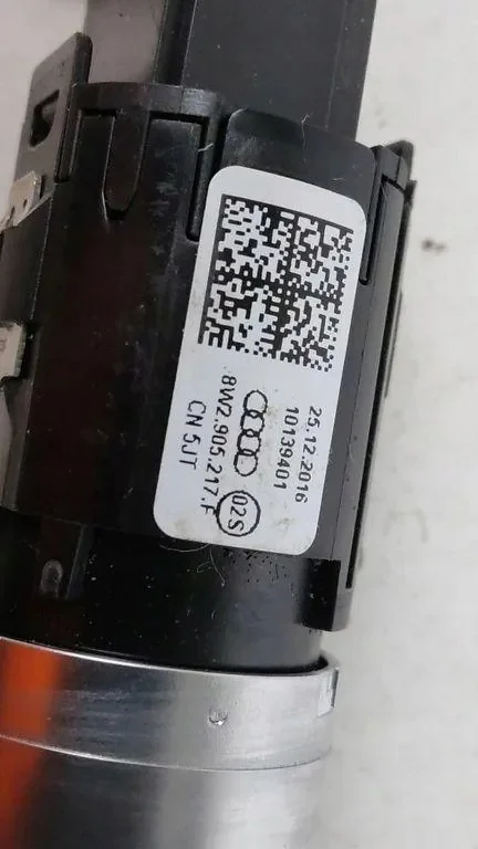 Audi A5 Start/Stop Button 8W2905217F image 3