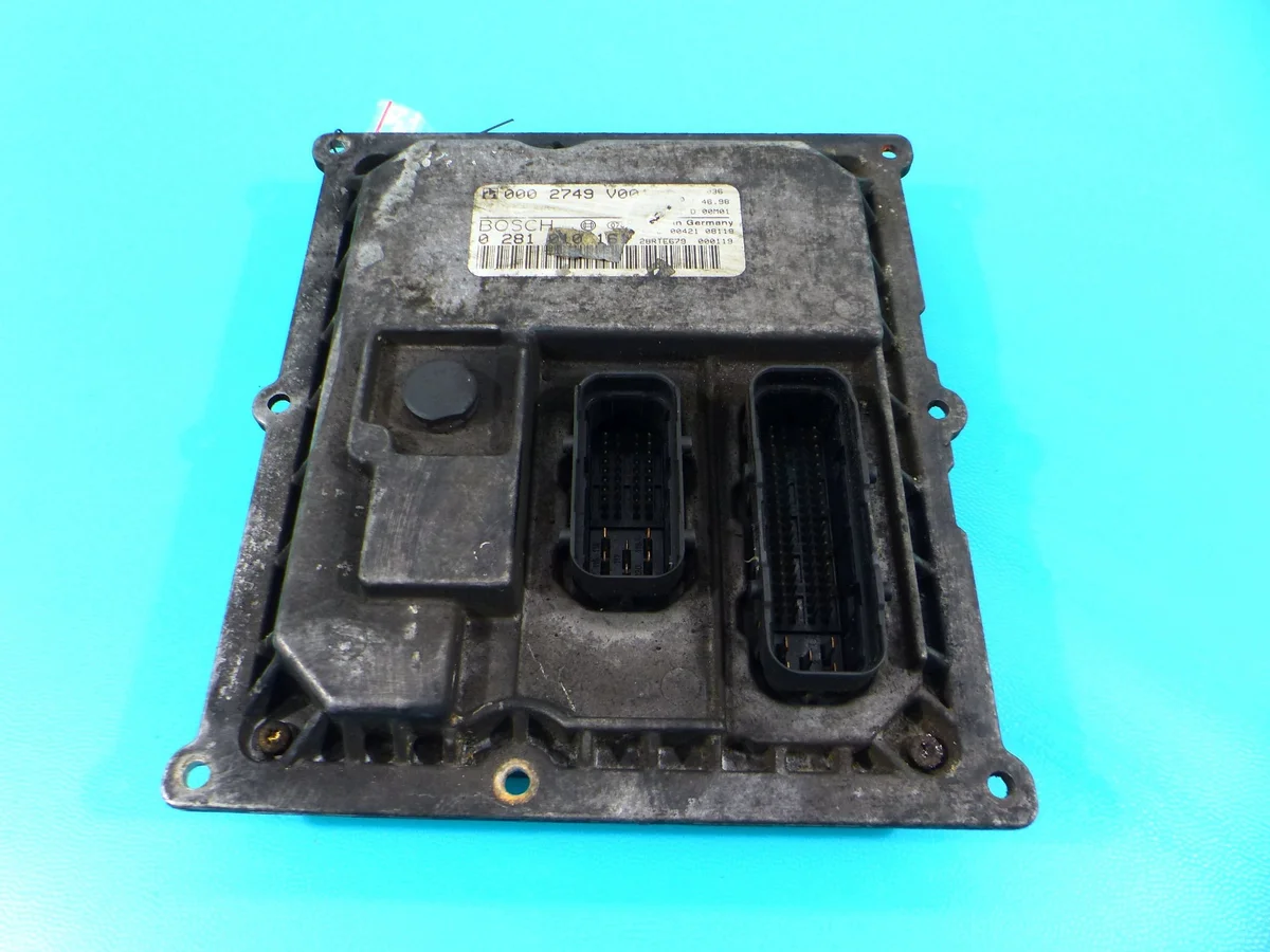 Calculateur moteur Smart Fortwo I 0,8 CDI 0281010161