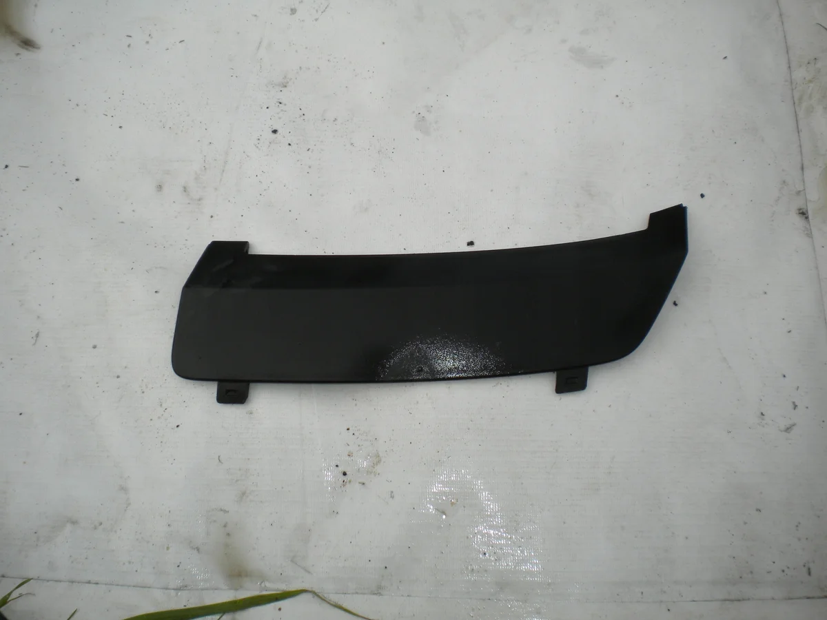 Täcklock stötfångare bak Ford Fiesta mk7 8A61-17K922-A