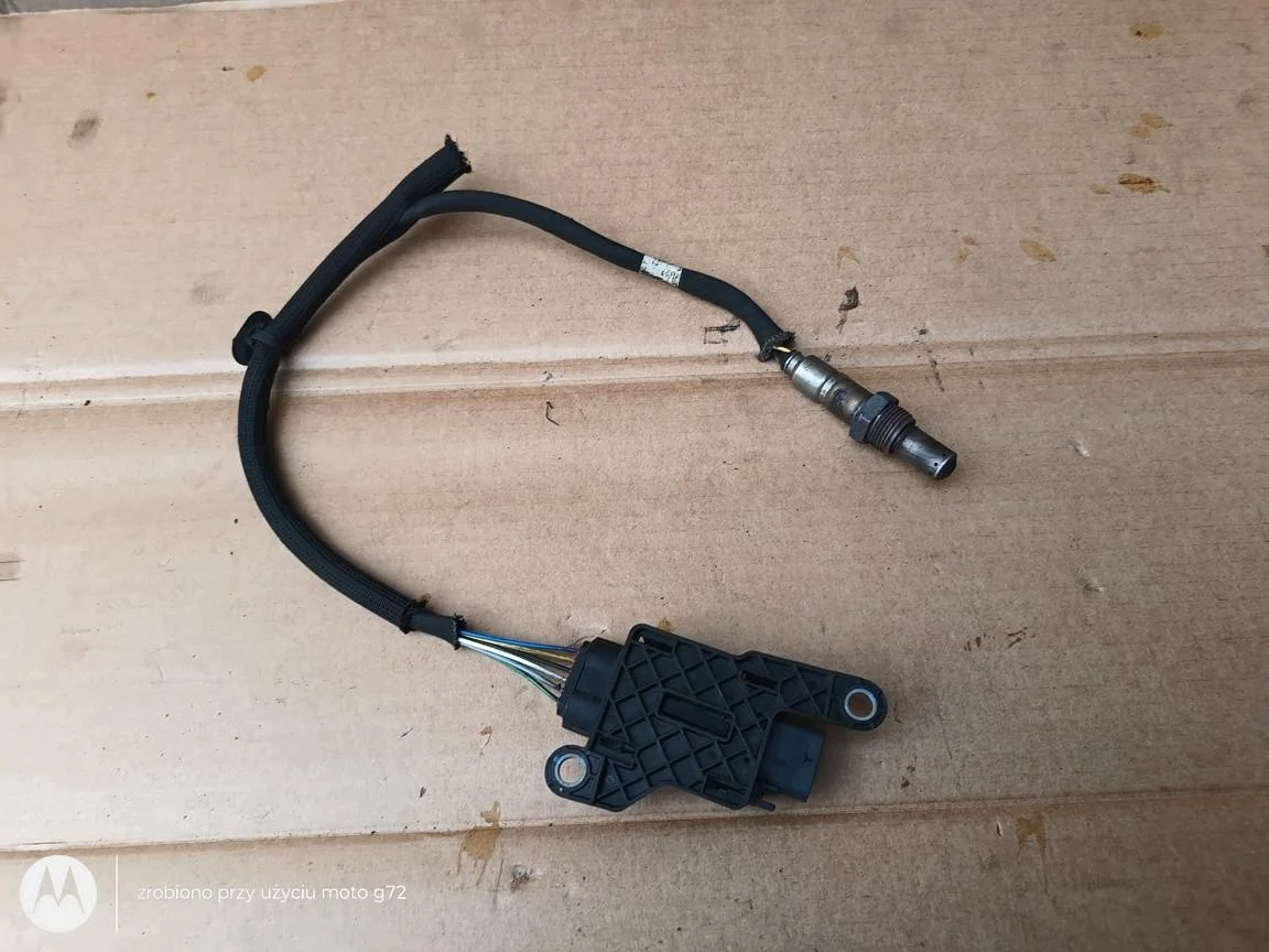 Peugeot 5008 II NOx Sensor 9816276480
