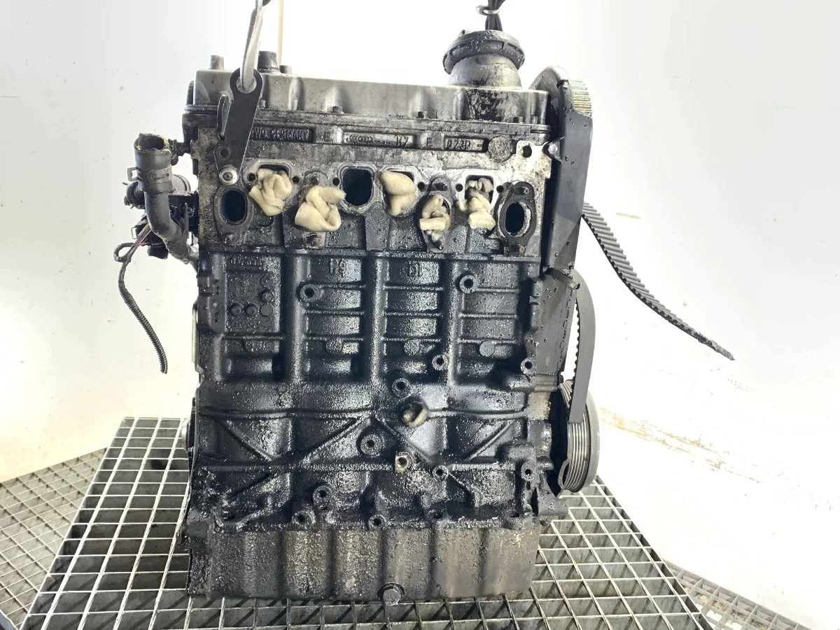 Seat Toledo II Motor 1.9 TDI AHF image 3