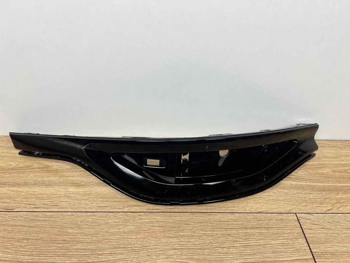 Friso Grelha Cromada Para-choques Traseiro Esquerdo Audi Q6 E-Tron 85H853555