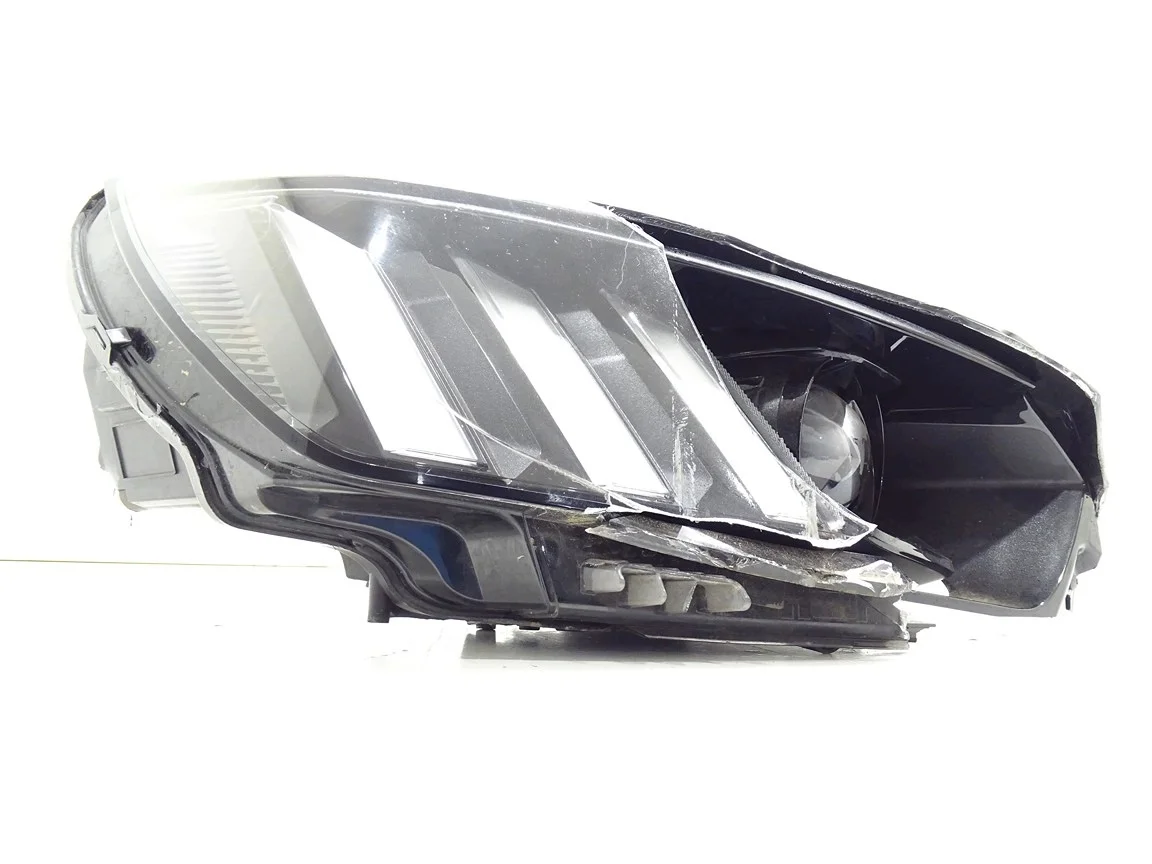 Faro Destro Peugeot 2008 II GT Full LED FISH-PARTS776