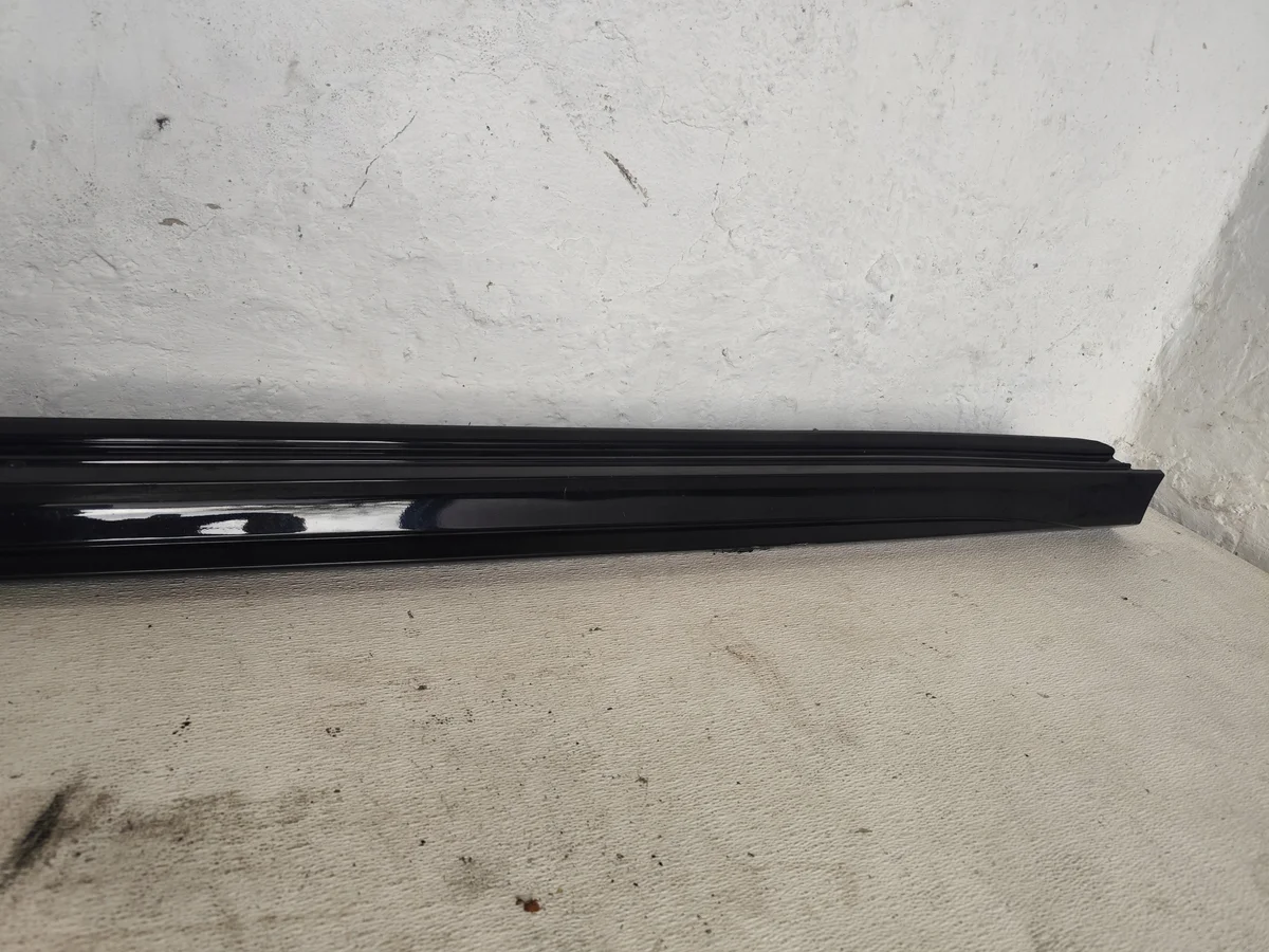 Mercedes CLA C118 listakoristelu vasen A1186909100 image 3