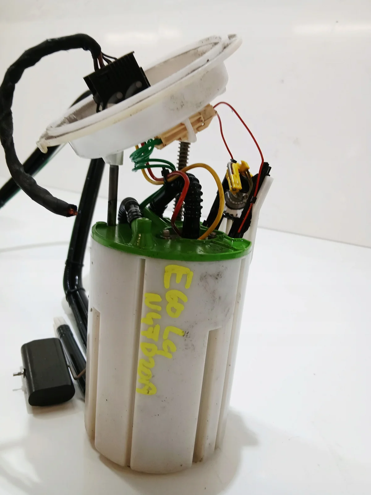 Polttoainepumppu BMW OE 7187933 image 3