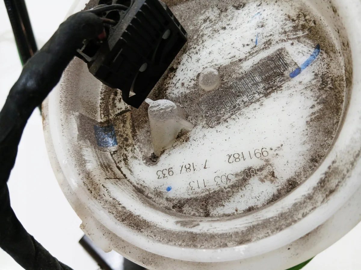 Polttoainepumppu BMW OE 7187933 image 4