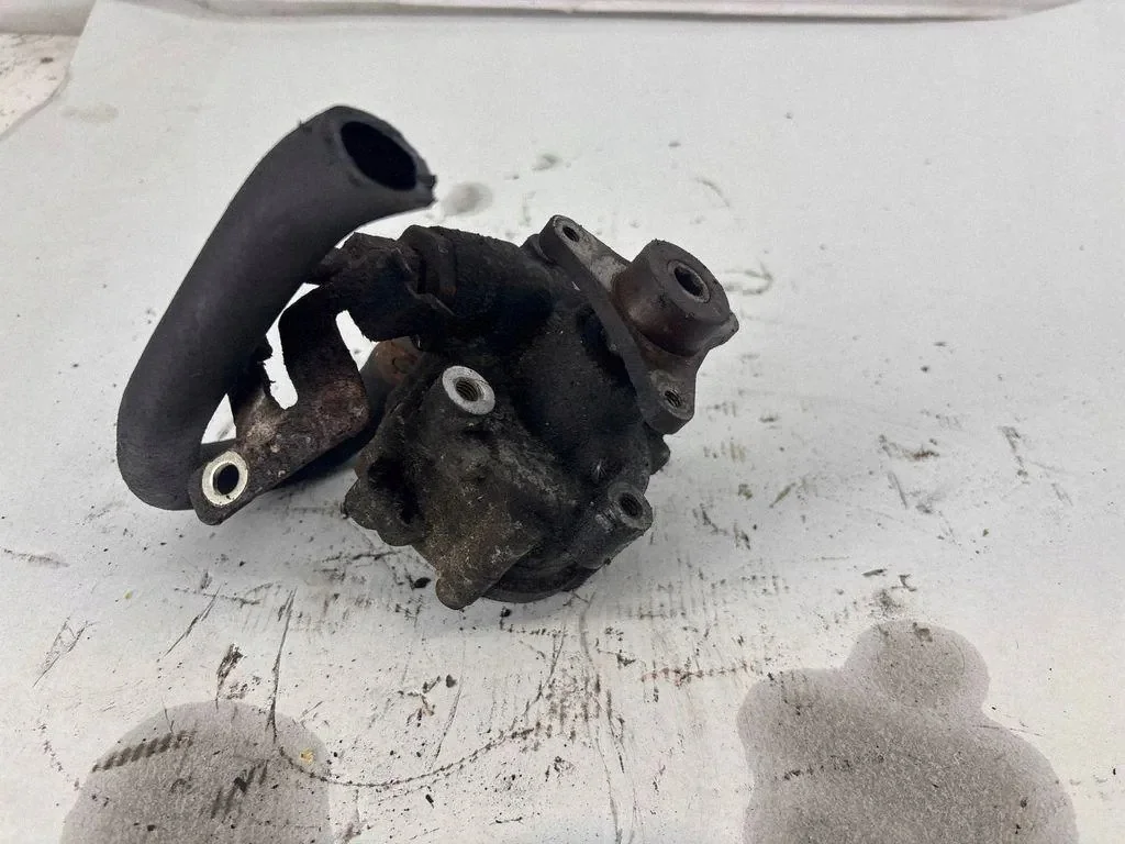 Opel Vivaro Direction assistée 491101050R