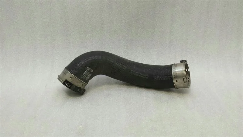 Mercedes SLK R172 Intercoolerrör A1728800159