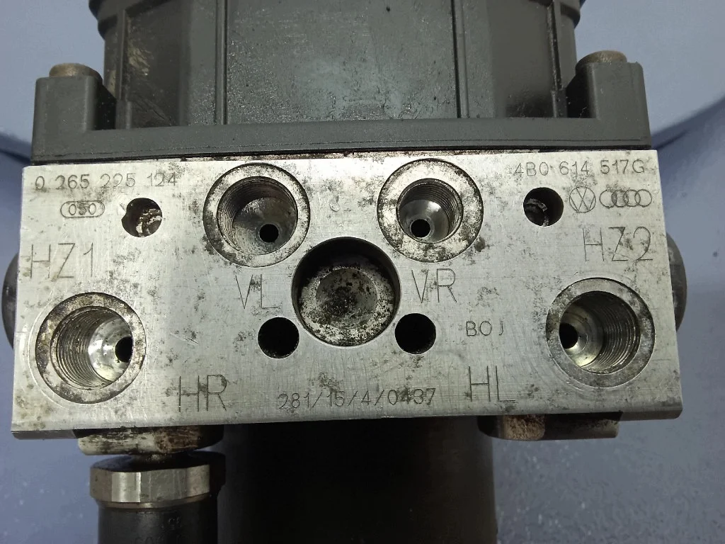 ABS-pumppu Audi A6 C5 4B0614517G image 6