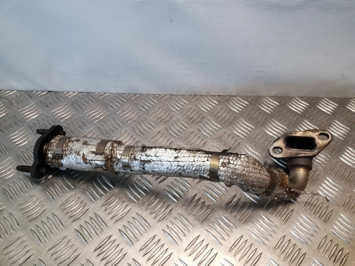 Nissan Almera Tino EGR Leitung VAI17106