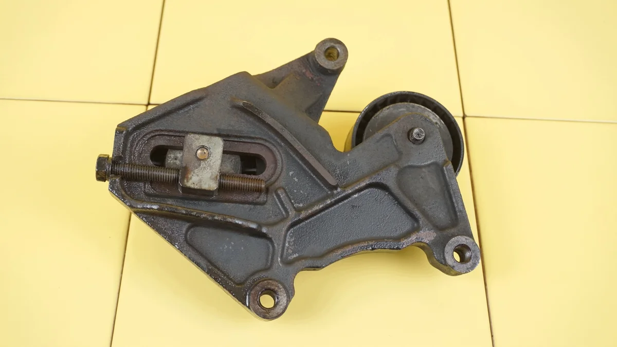 Tendueur de courroie Mercedes-Benz Sprinter 17055013
