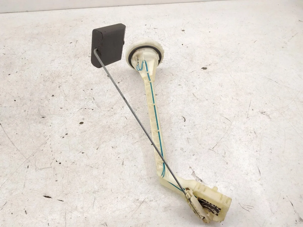 Polttoainetason anturi Mercedes-Benz S W220 A2205421317