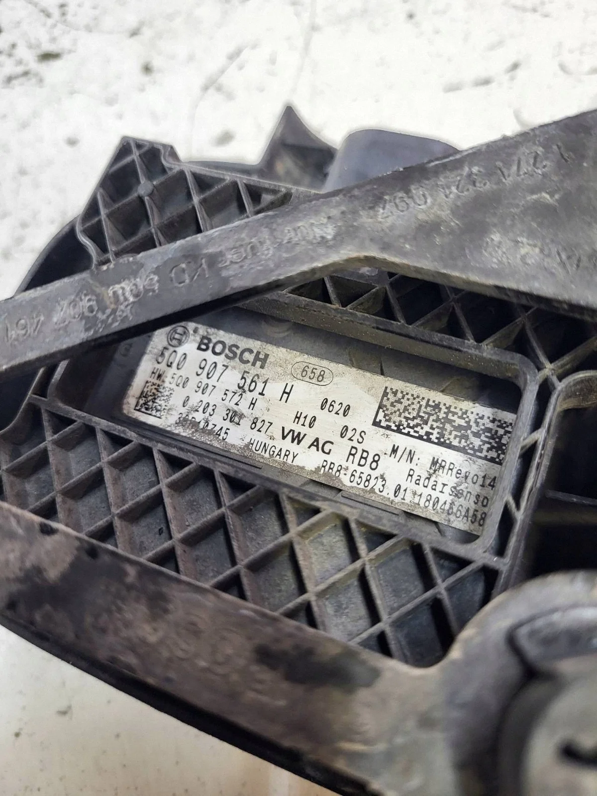 Volkswagen e-Golf Radar 5Q0907561H image 6