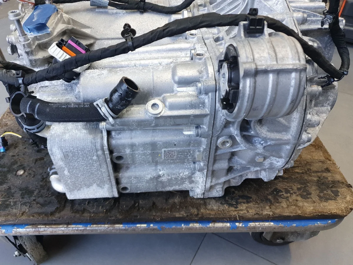Elektromotor Audi Q6 e-tron 0EL901090D thumbnail 3