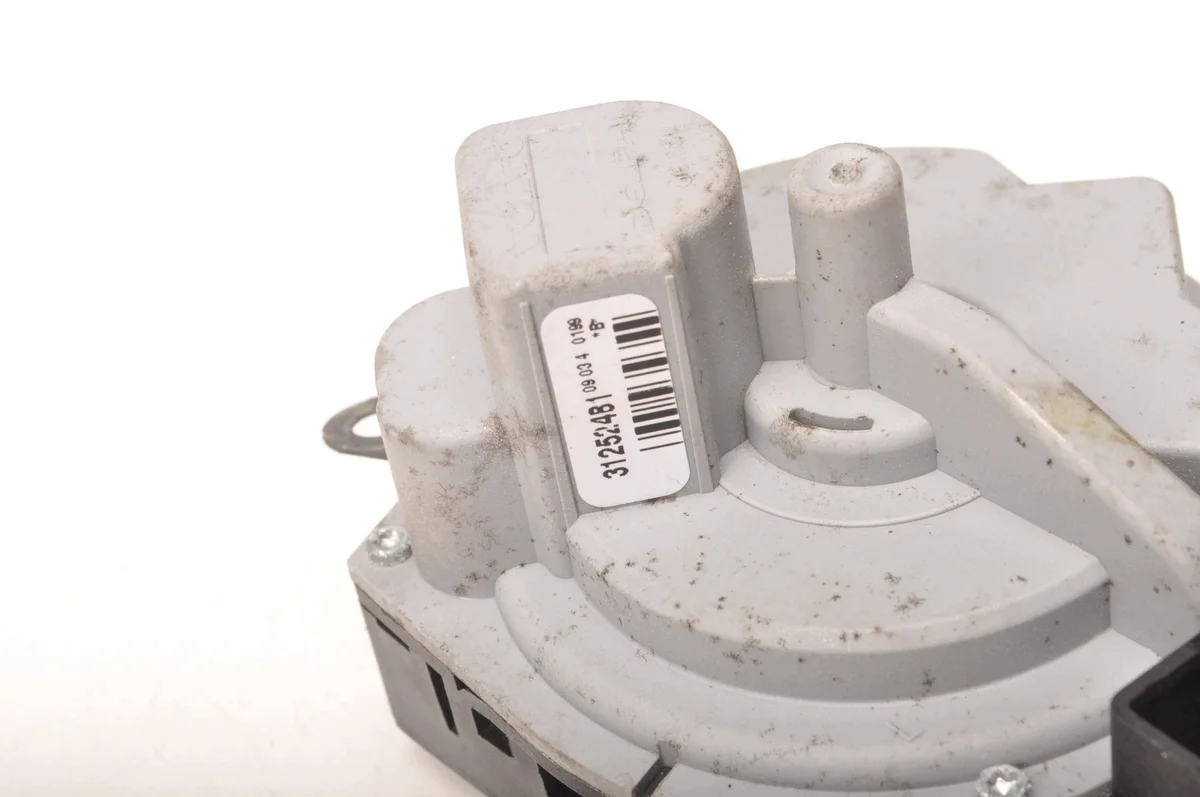 Virtalukko Volvo C30 S40 V50 C70 31252481
