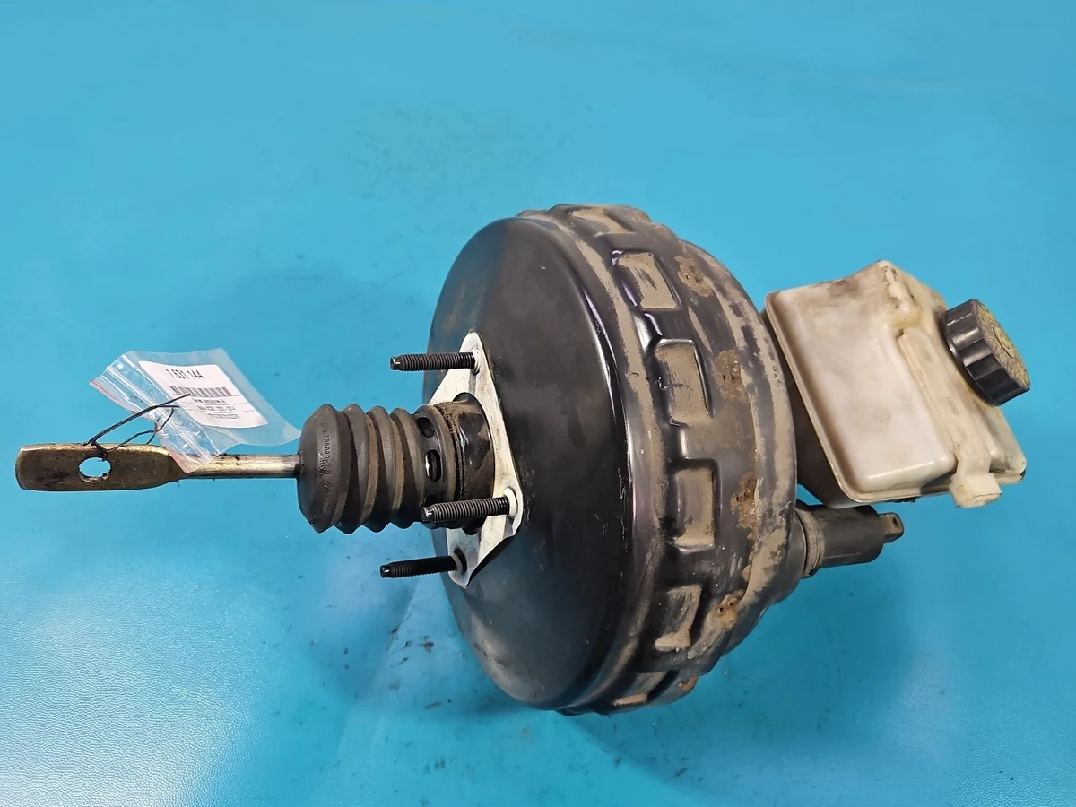 Servofreno Volvo XC90 I 2.4 D5 P30665451