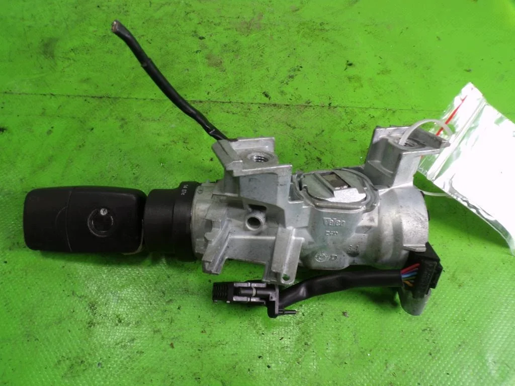 Virtalukko Volkswagen Touran 1K0905851B 2007