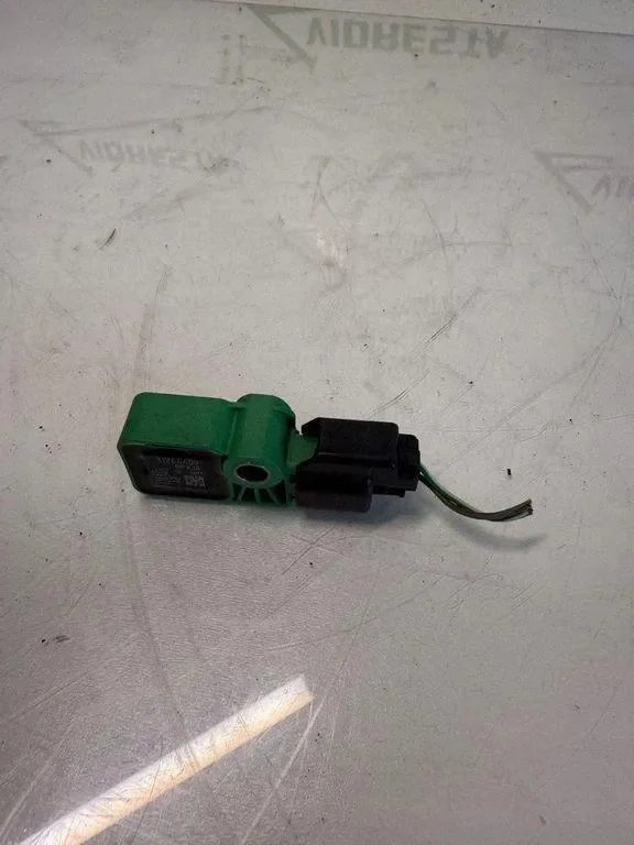 Volvo Airbag Sensor links 31264409