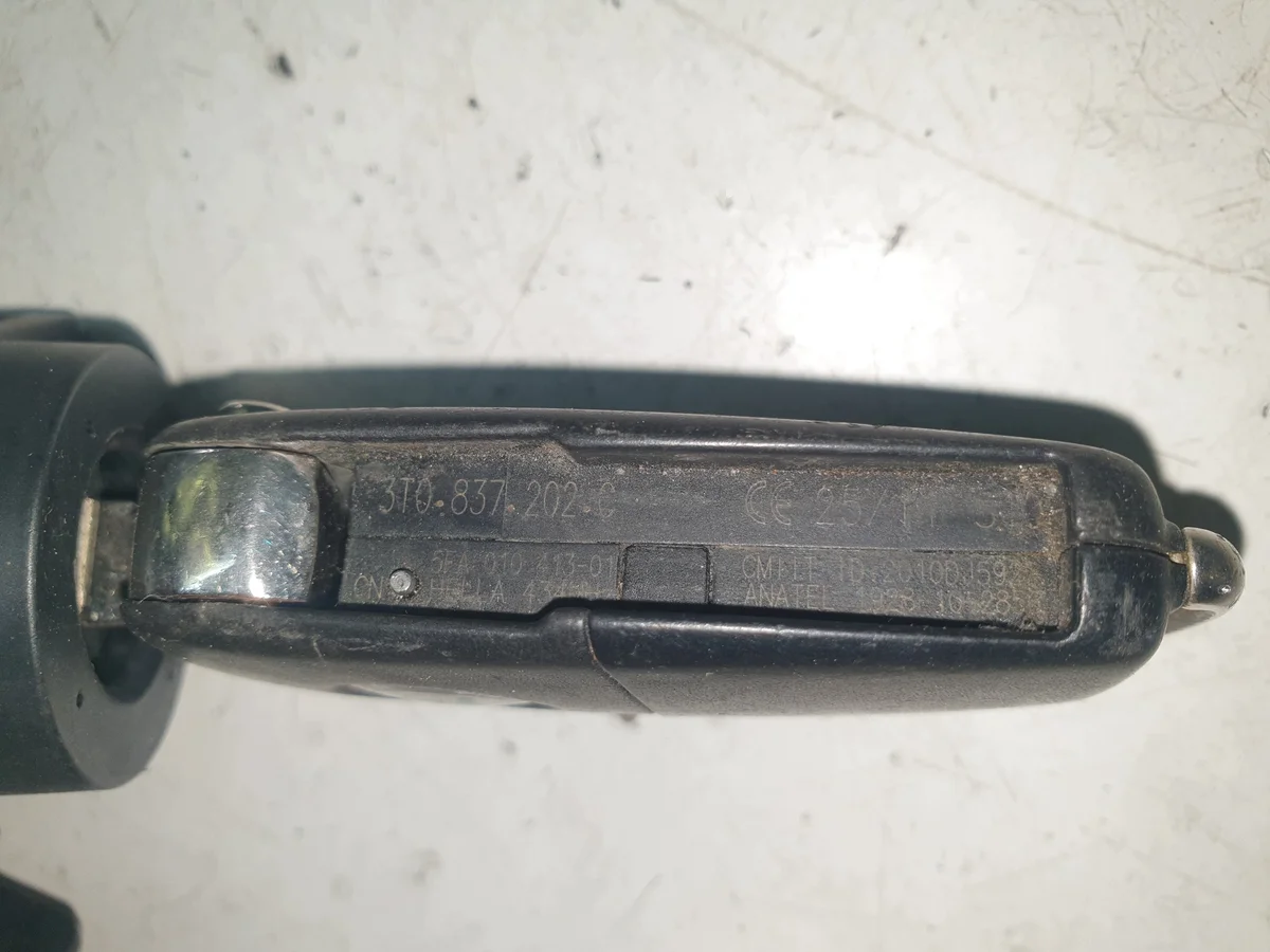 Contacteur d'allumage Skoda 3T0837202C image 6
