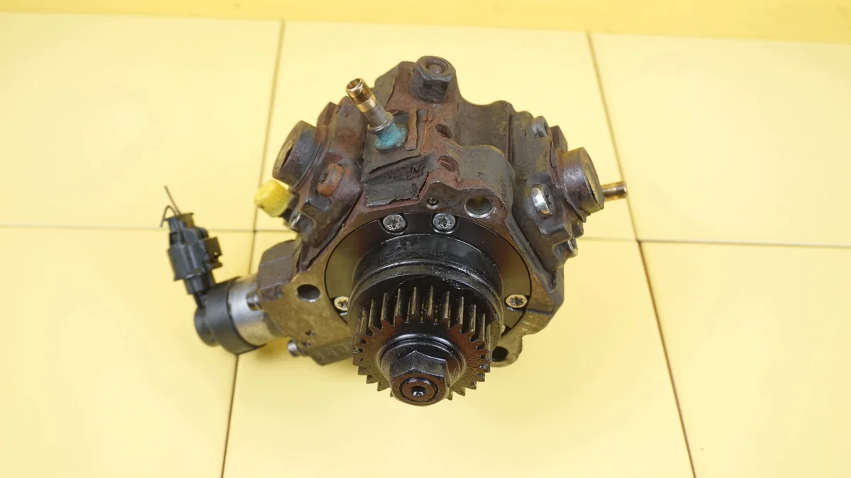 Renault Trafic Injectiepomp 34SP343POMPA0445010406 image 4