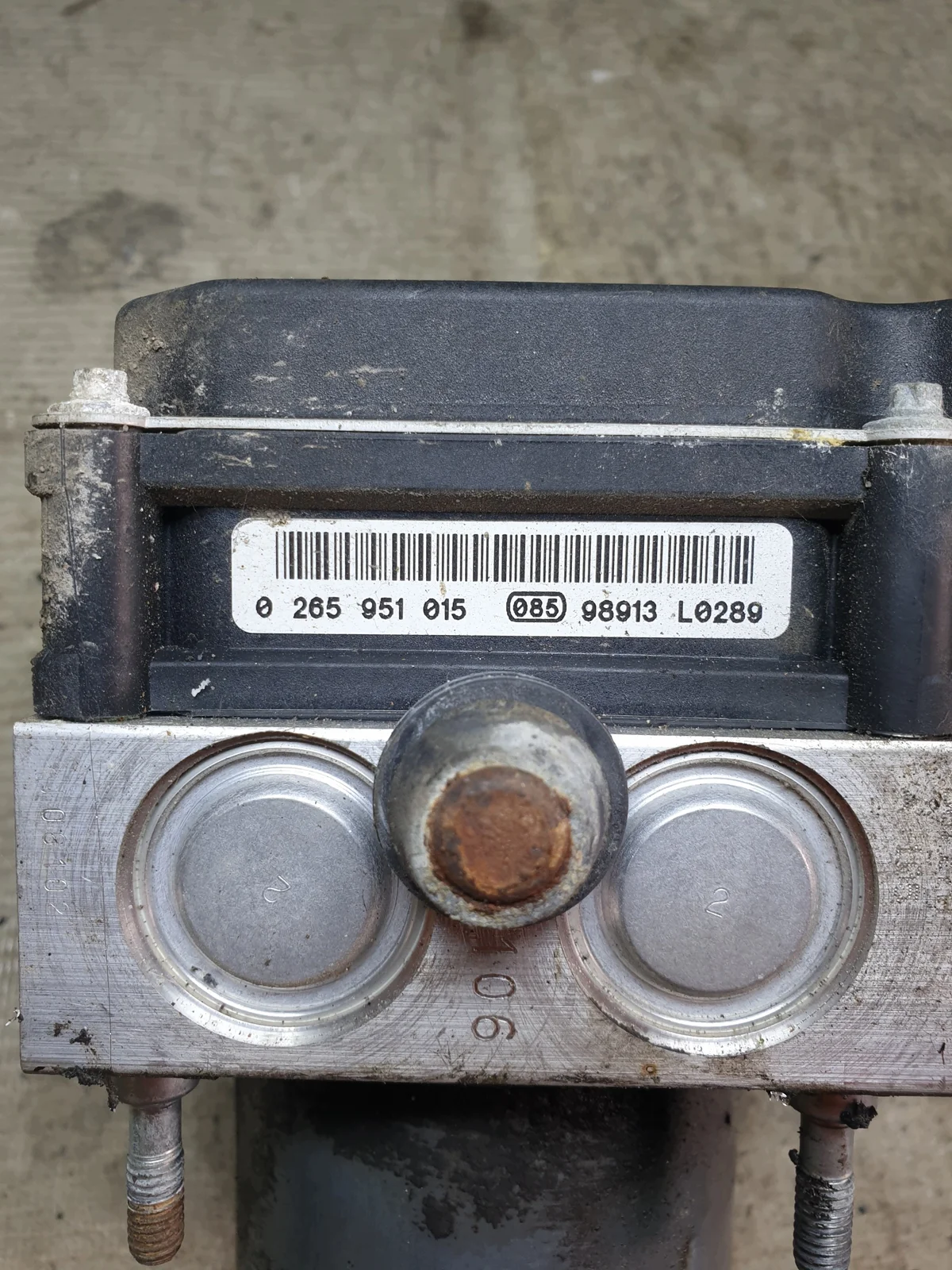 Opel Corsa D ABS pomp 0265951015 image 6