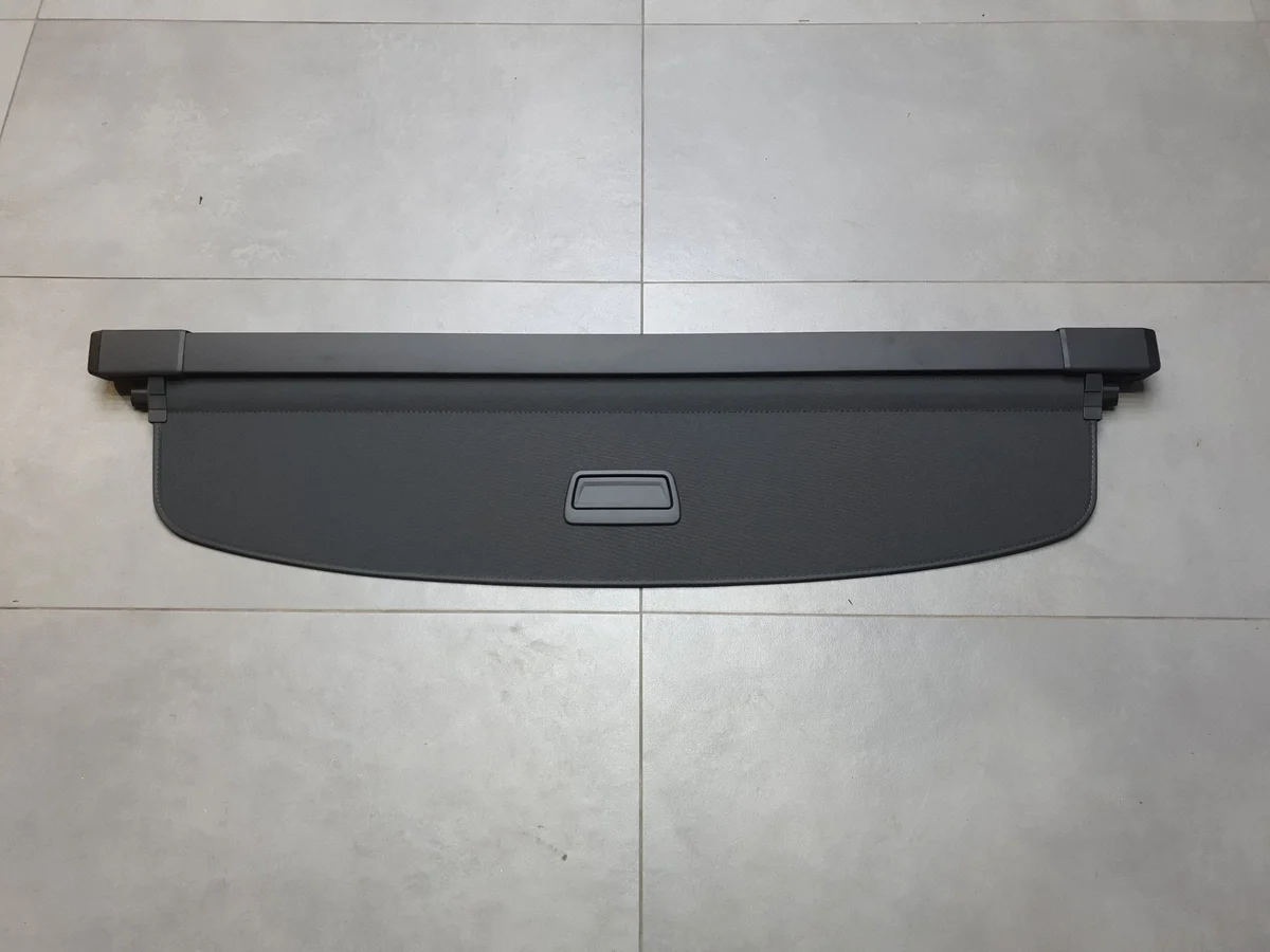 Audi Q6 e-tron Roleta bagageira 85H863553