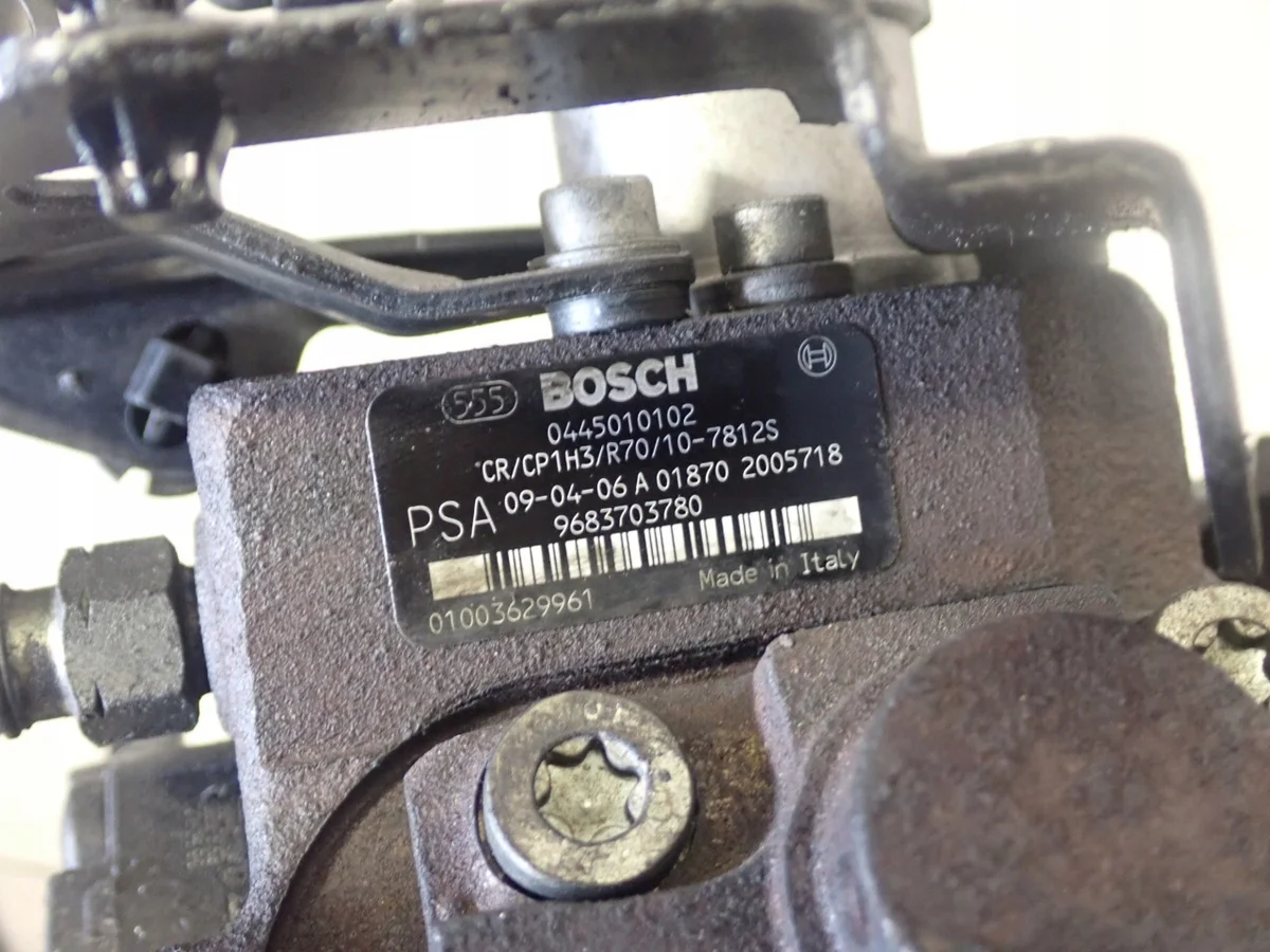 Injection Pump Peugeot 9683703780 image 5