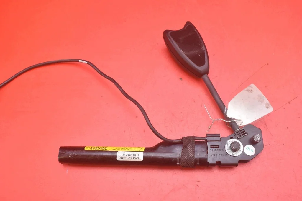 Opel Meriva B Seatbelt Latch Right Front 13305709