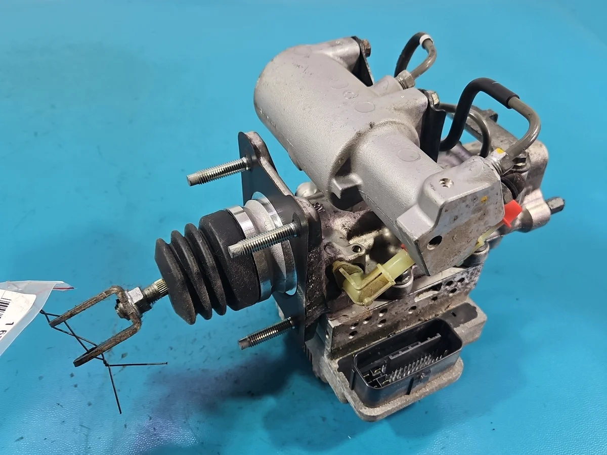 Jarrujen alipainetehostin Toyota Prius 47270-47030