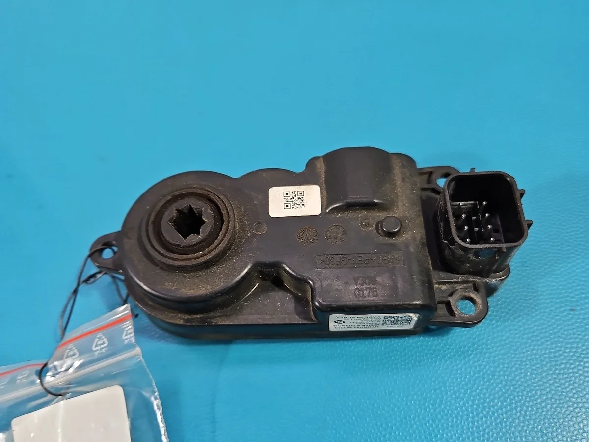 Luukun moottori Hyundai Tucson IV 20- N7869-99000