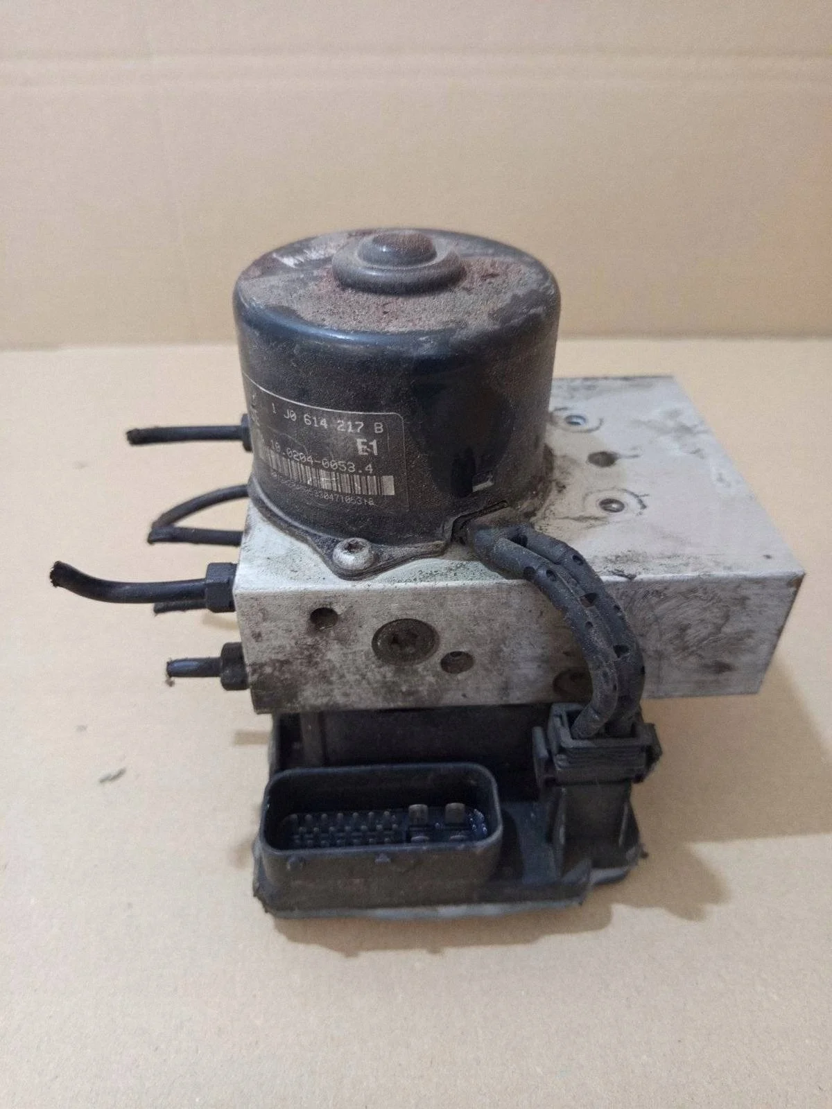 ABS Pump Volkswagen Golf IV 1J0907379E 1998