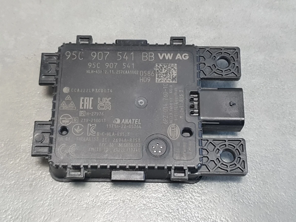 Adaptiivinen vakionopeudensäädin Audi Q6 e-tron 95C907541BB