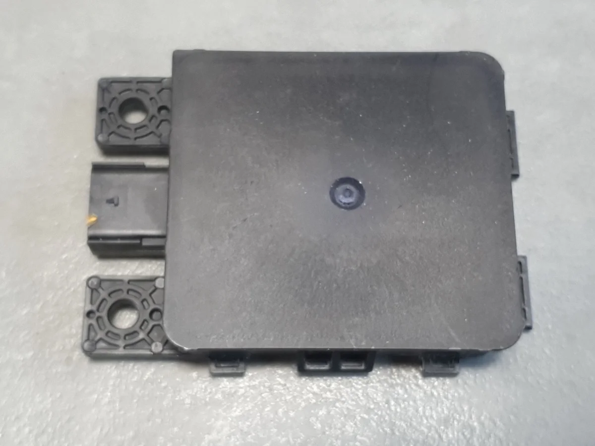 Adaptiivinen vakionopeudensäädin Audi Q6 e-tron 95C907541BB image 3
