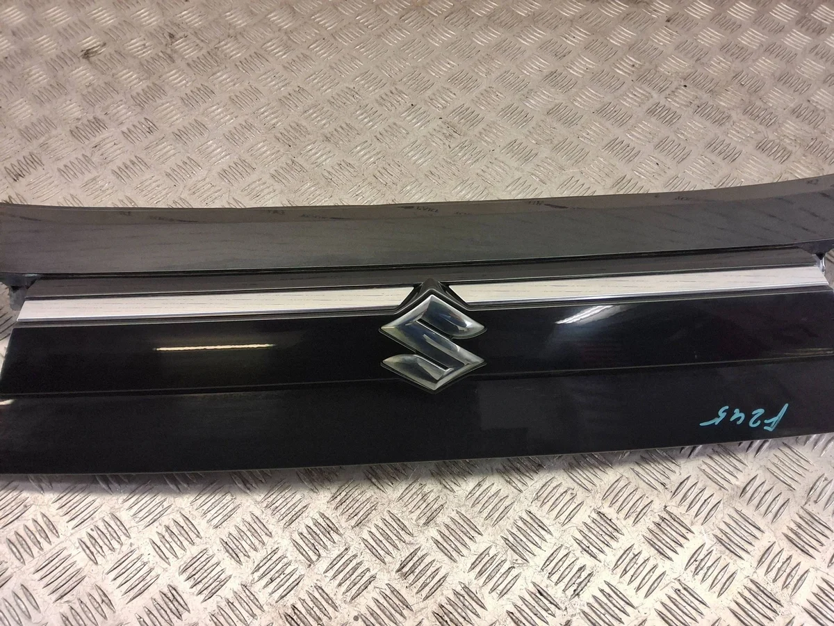 Spoiler de coffre Suzuki SX4 S-Cross 8394163T00 image 4