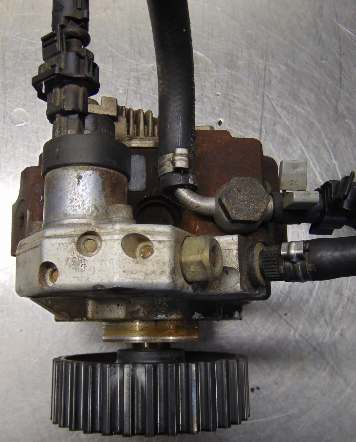 Brandstofinjectiepomp Opel Astra H 1.7CDTI 0445010086